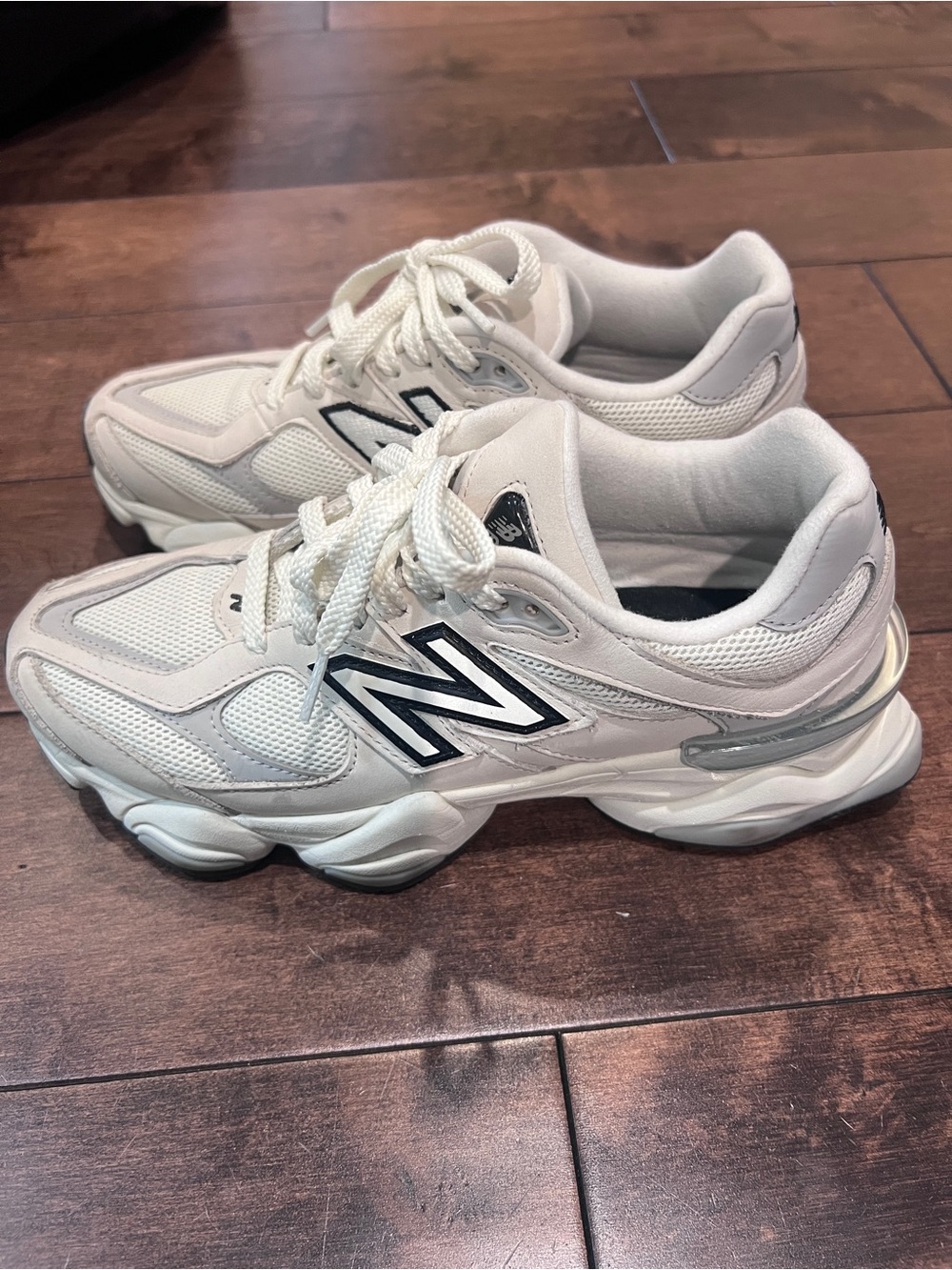 New Balance 9060